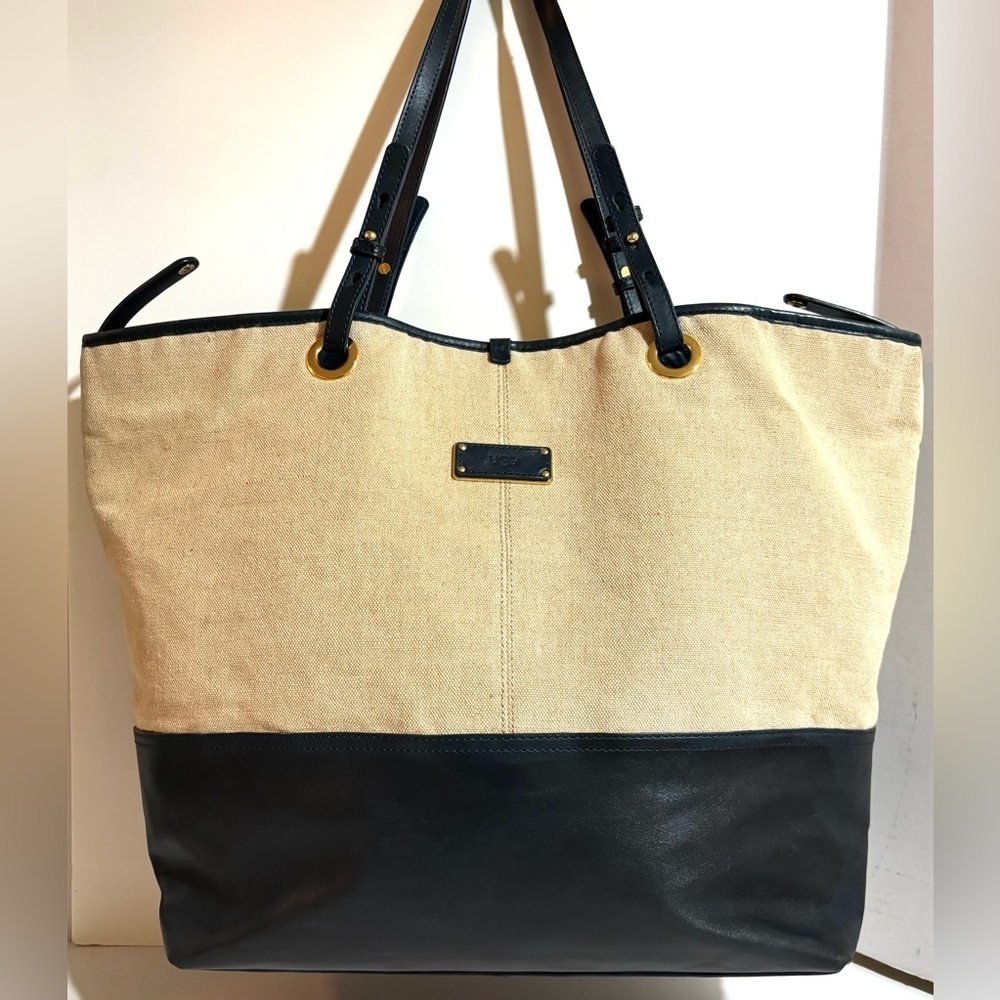 Ugg Elegant Two-Tone Tote Bag